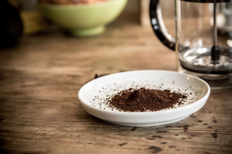 Grob gemahlener Kaffee wird für die French Press empfohlen.